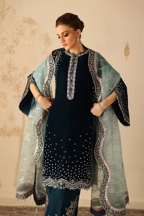 UF-4310 – authentic Pakistani dress from the Velvet 25 collection for women in the UK