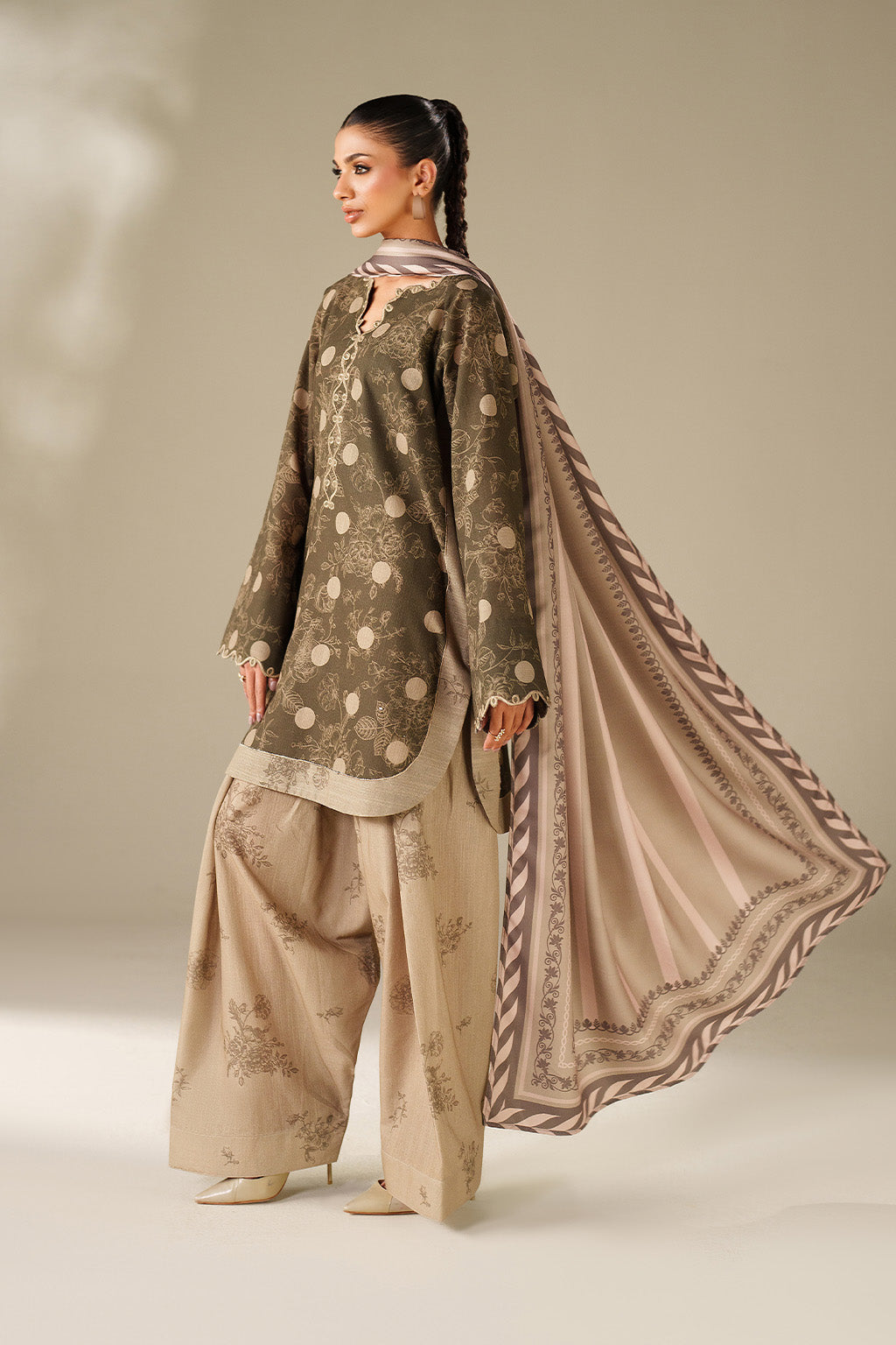 Iznik | Winter Chapter 25 | UE-565 Printed Khaddar - Casual Dress - available at Maria Faisal in UK and USA.