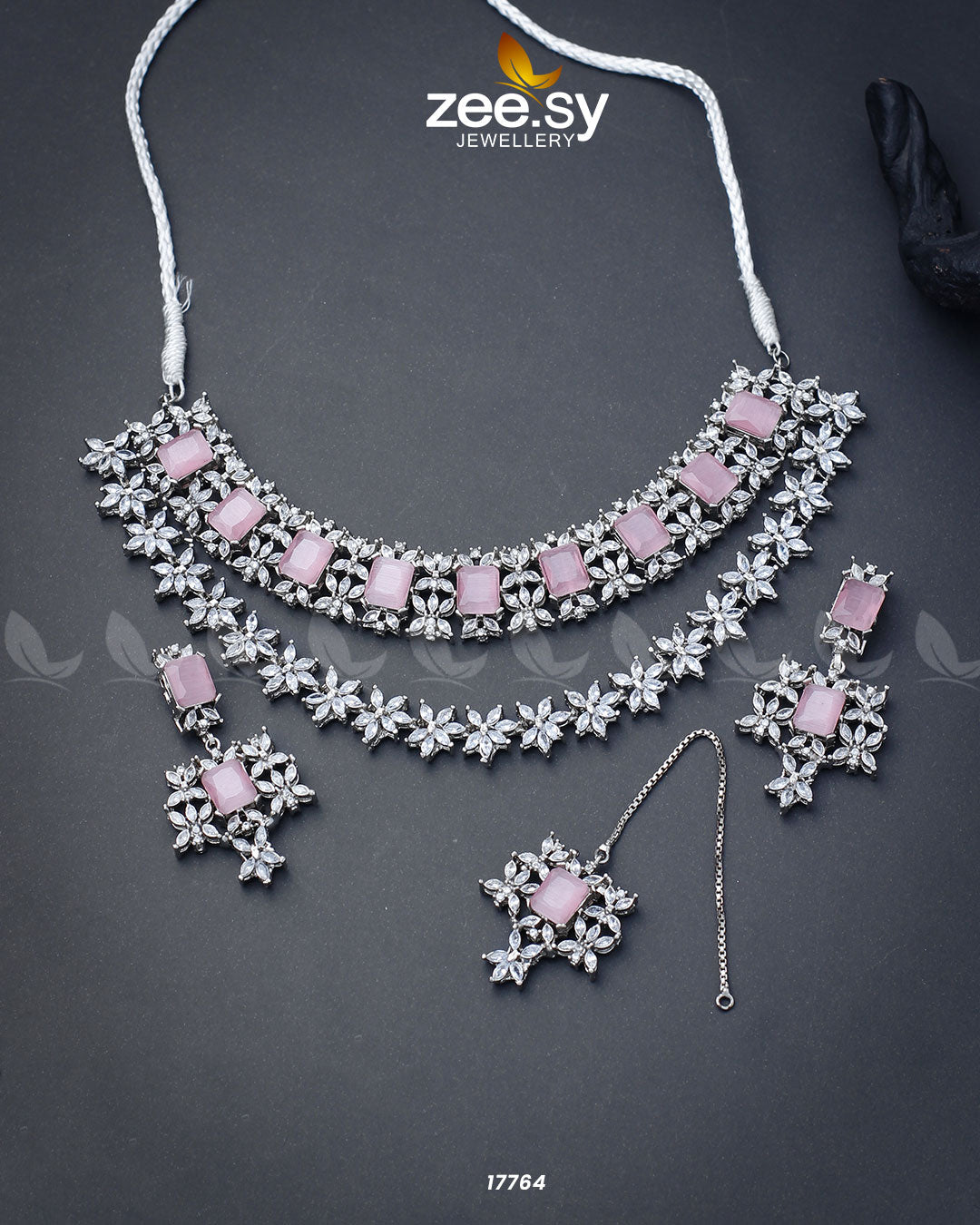 Streamline Necklace - Necklace Sets 