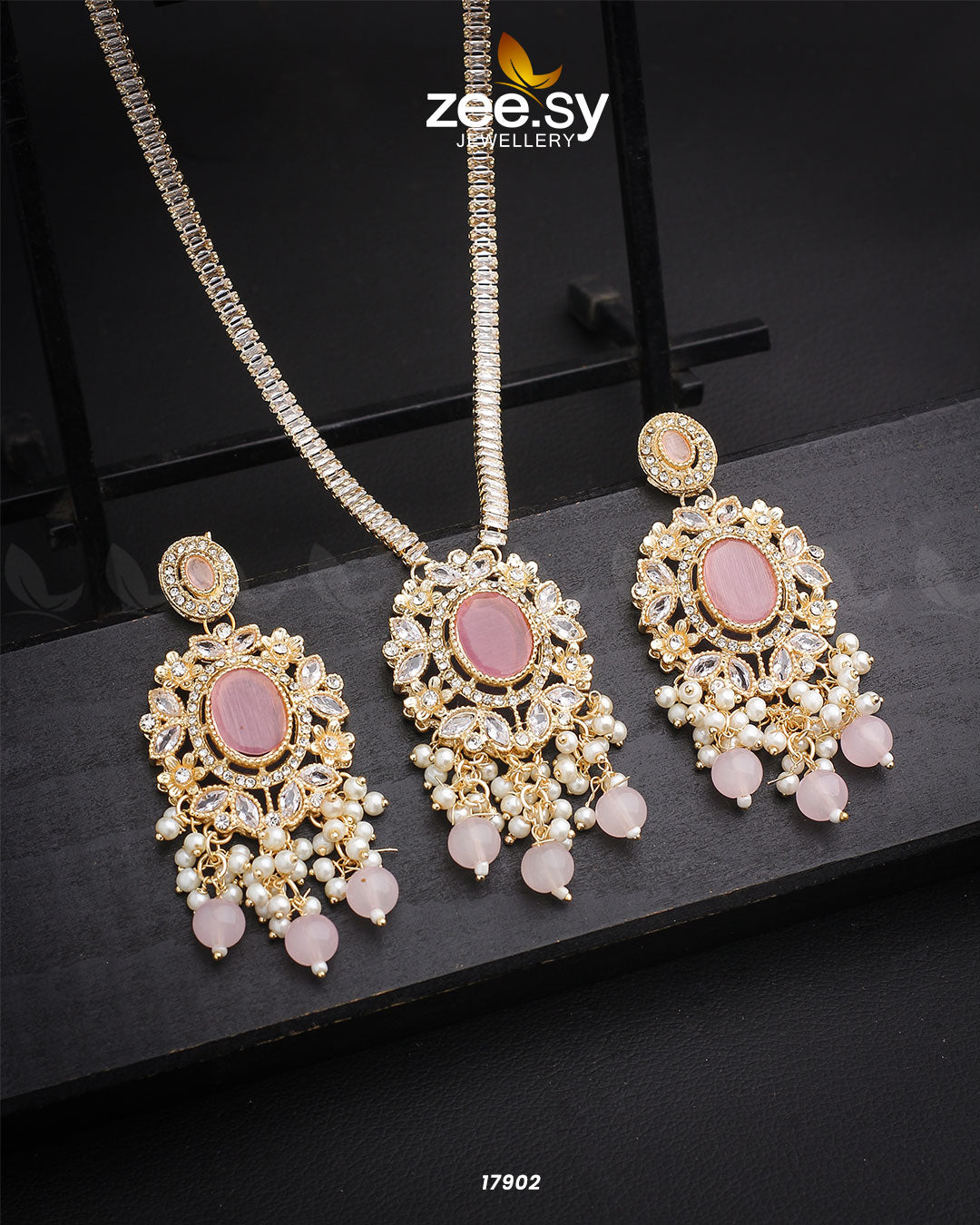 Adella's Necklace - Pendants 