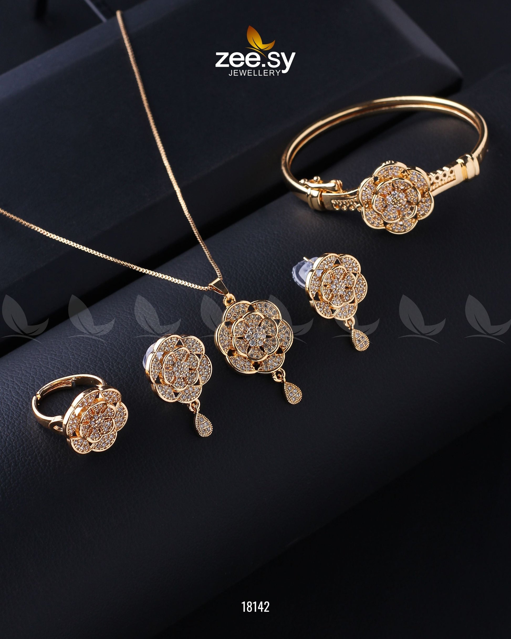 Petal Pendant Set - Pendant 