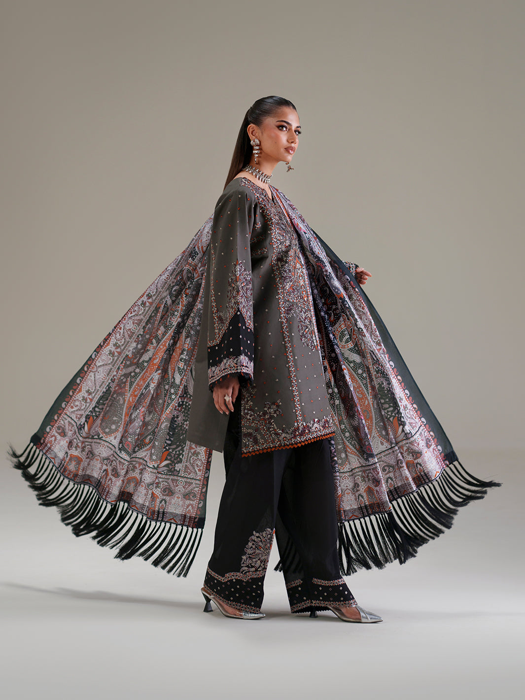 Bin Ilyas | Amour Luxury Lawn 26 |182-A - Luxury Dress - available at Maria Faisal in UK and USA.