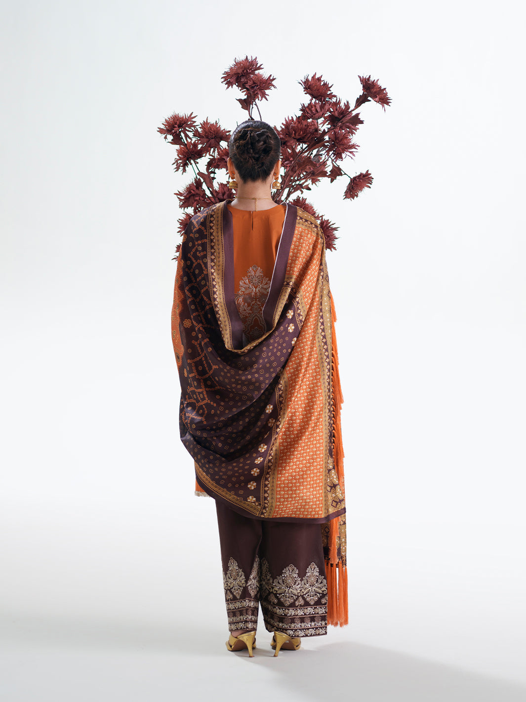 Bin Ilyas | Amour Luxury Lawn 26 | 183-A - Luxury Dress - available at Maria Faisal in UK and USA.