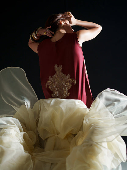 Bin Ilyas | Amour Luxury Lawn 26 | 185-A - Luxury Dress - available at Maria Faisal in UK and USA.