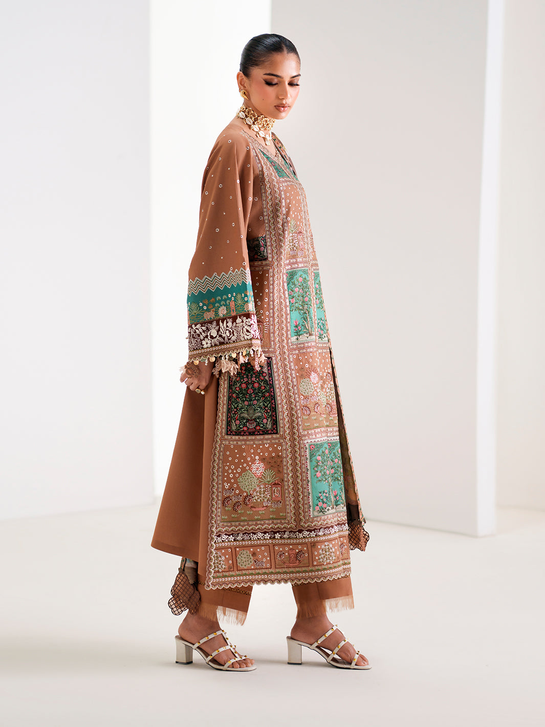 Bin Ilyas | Amour Luxury Lawn 26 | 186-B - Luxury Dress - available at Maria Faisal in UK and USA.