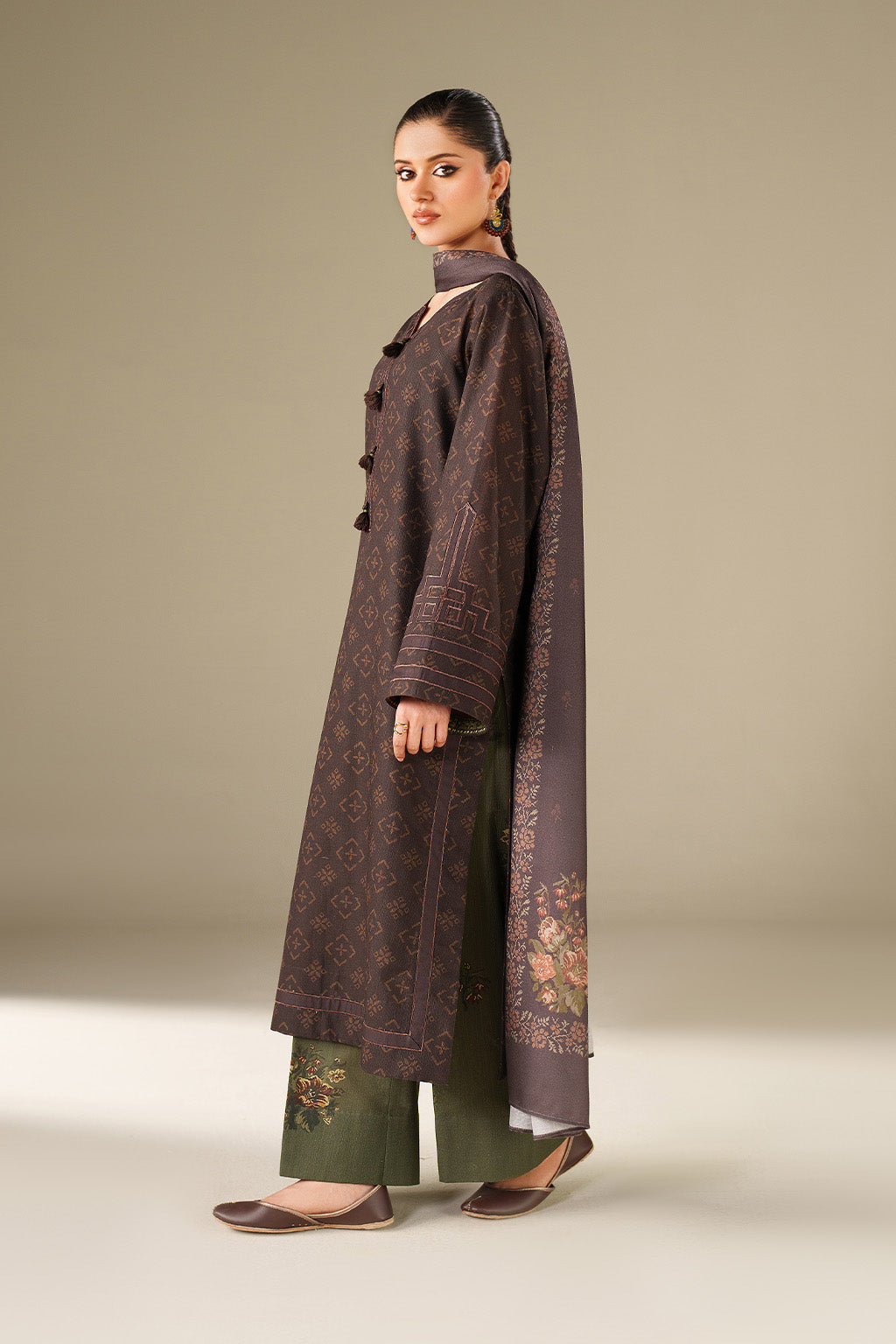 Iznik | Winter Chapter 25 | UE-564 Printed Khaddar - Casual Dress - available at Maria Faisal in UK and USA.