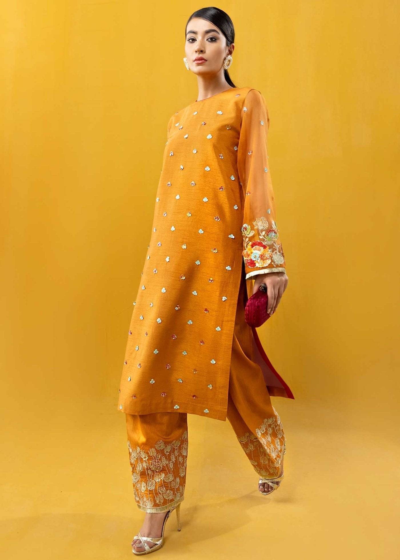 Hana | Vibrant Beyond | Floral Fantasy-VB-1002 by Maria Faisal - Registered Vendor of : Hana - type : Ladies Clothes - 100% original wedding dresses