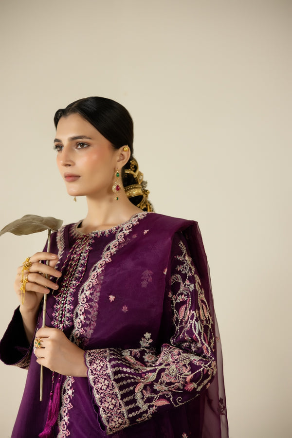 Enzo | Lune Des Fleurs | ARELA - Formal Dress - available at Maria Faisal in UK and USA.