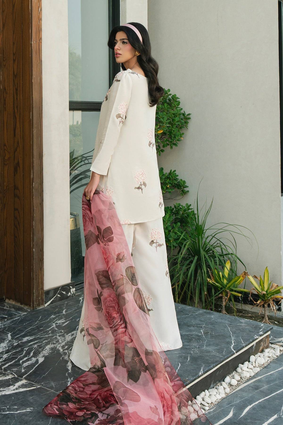 Fahad Hussayn | Lawn Banger | Peony by Maria Faisal - Registered Vendor of : Erum Khan - type : Ladies Clothes - 100% original wedding dresses