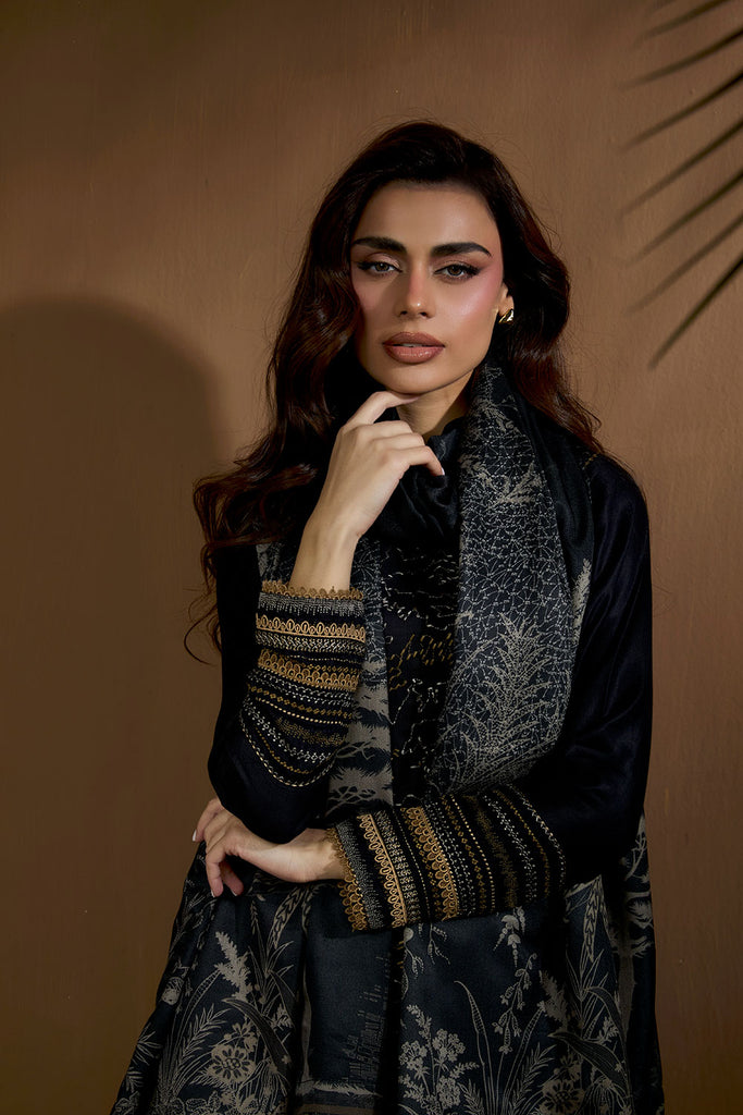 Sobia Nazir | Winter Shawl 25 | Design 1A - Formal Dress - available at Maria Faisal in UK and USA.