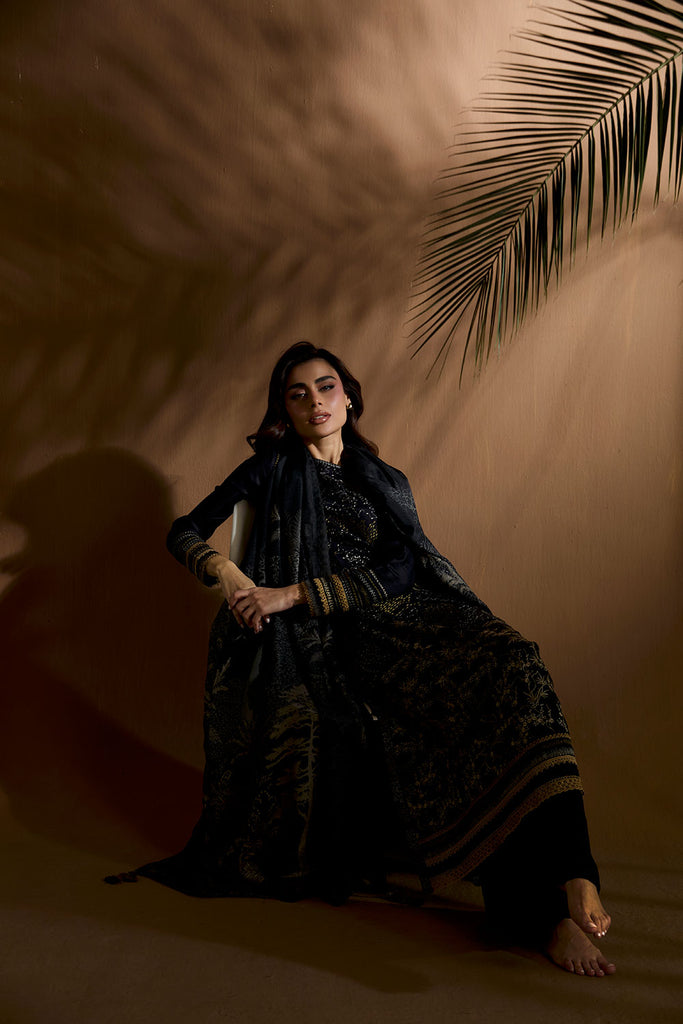 Sobia Nazir | Winter Shawl 25 | Design 1A - Formal Dress - available at Maria Faisal in UK and USA.