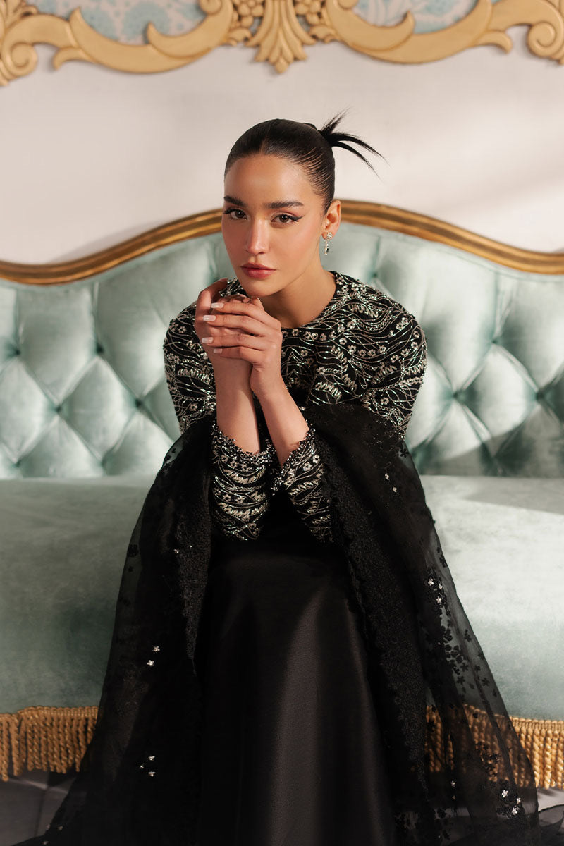 Khakaa | Gaia 25 | Noirish - Ladies Clothes - Maria Faisal