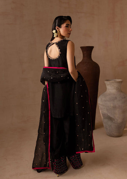 Maria Osama Khan | Noir Bliss Luxury Formals | Charcoal Charm by Maria Faisal - Registered Vendor of : Maria Osama Khan - type : Ladies Clothes - 100% original wedding dresses