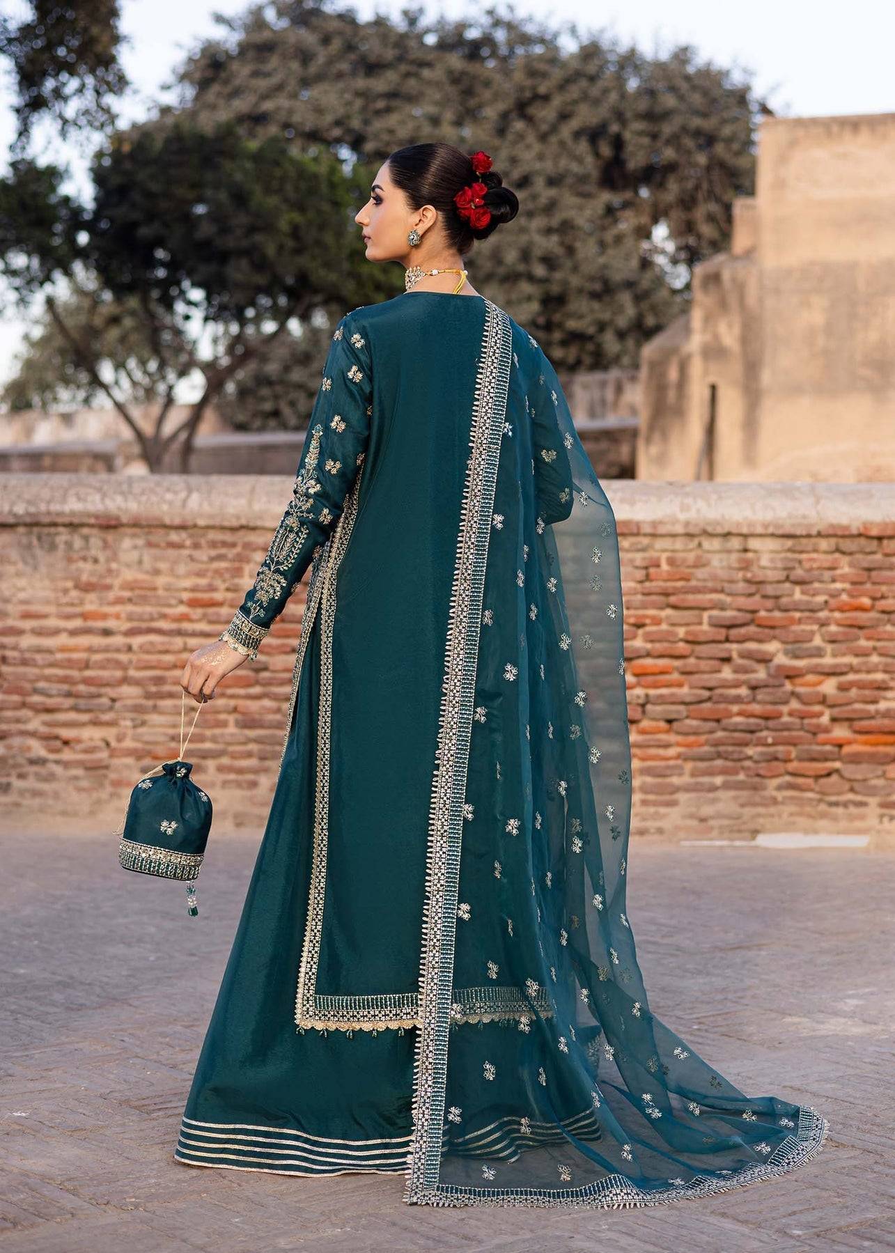 Akbar Aslam | Dastaan Luxury Formals | Nazgul by Maria Faisal - Registered Vendor of : Akbar Aslam - type : Ladies Clothes - 100% original wedding dresses