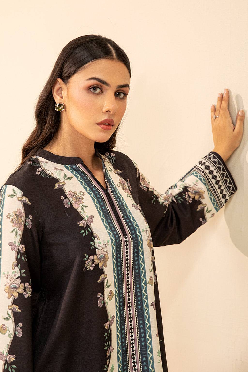 Meeral | Co Ords Sets | MBC-008 by Maria Faisal - Registered Vendor of : Meeral - type : Ladies Clothes - 100% original wedding dresses