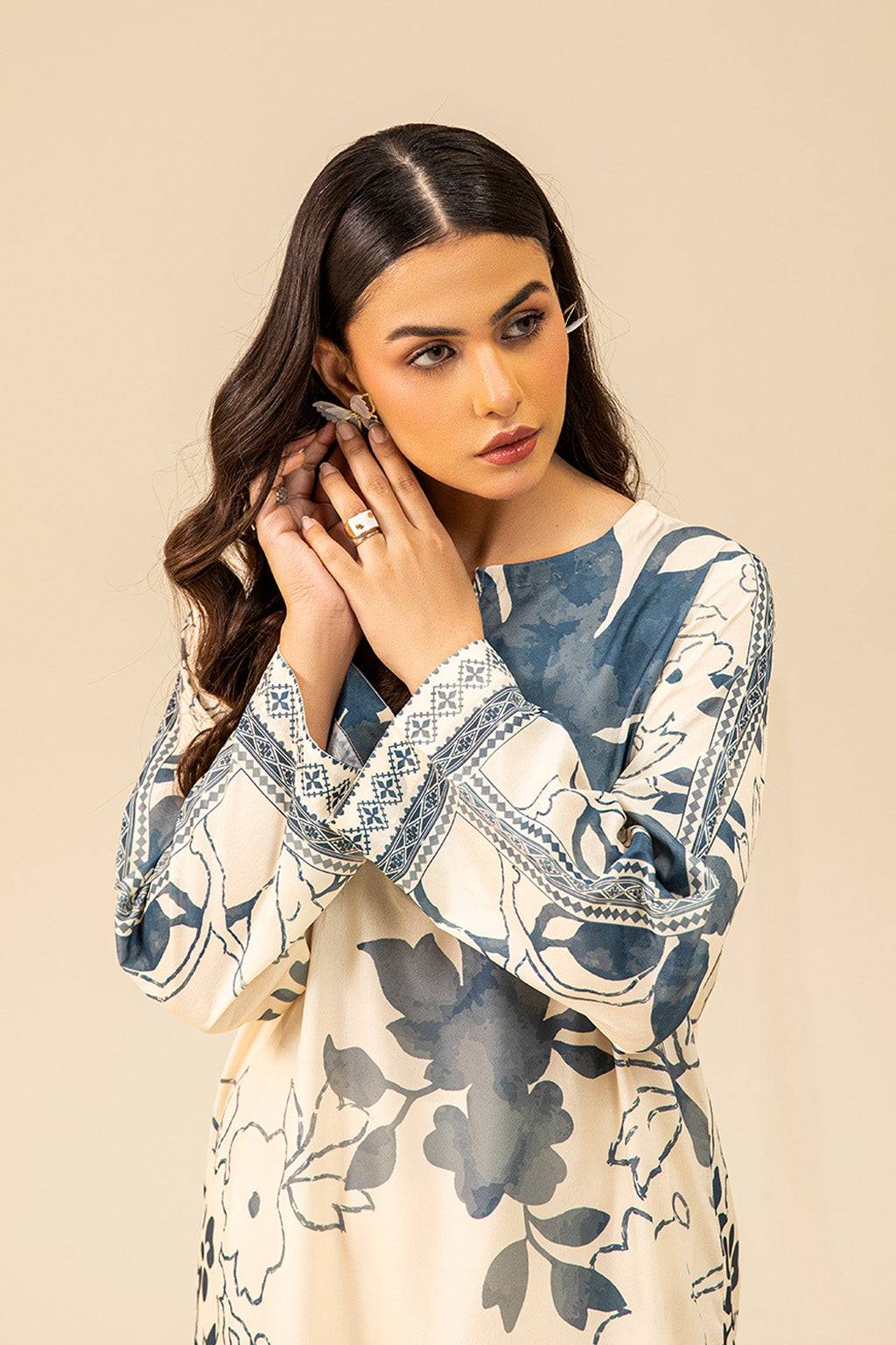 Meeral | Co Ords Sets |MBC-007 by Maria Faisal - Registered Vendor of : Meeral - type : Ladies Clothes - 100% original wedding dresses