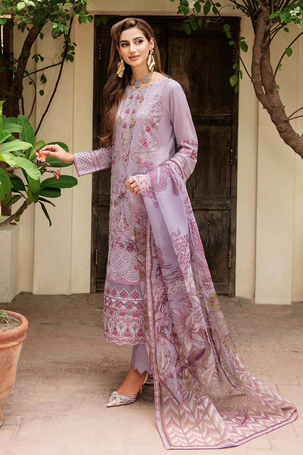 Ramsha | Luxury Lawn 24 | Y-804 - Ladies Clothes - Maria Faisal