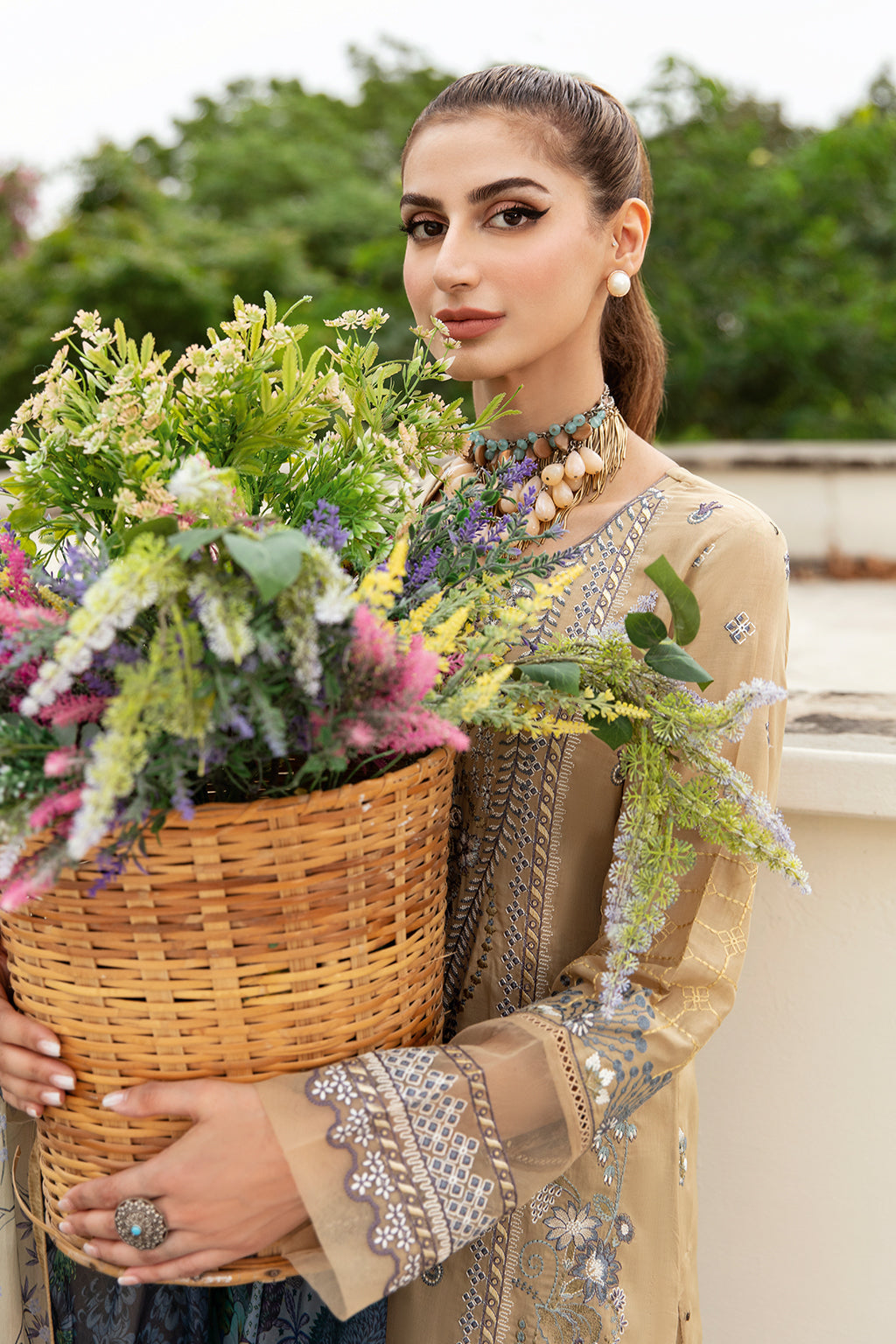 Ramsha | Luxury Lawn 24 | Y-802 - Ladies Clothes - Maria Faisal