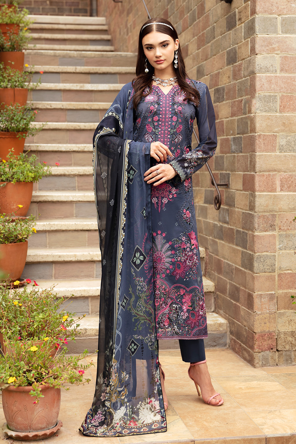 Ramsha | Riwayat Lawn Collection| Y-901 - Waniyas