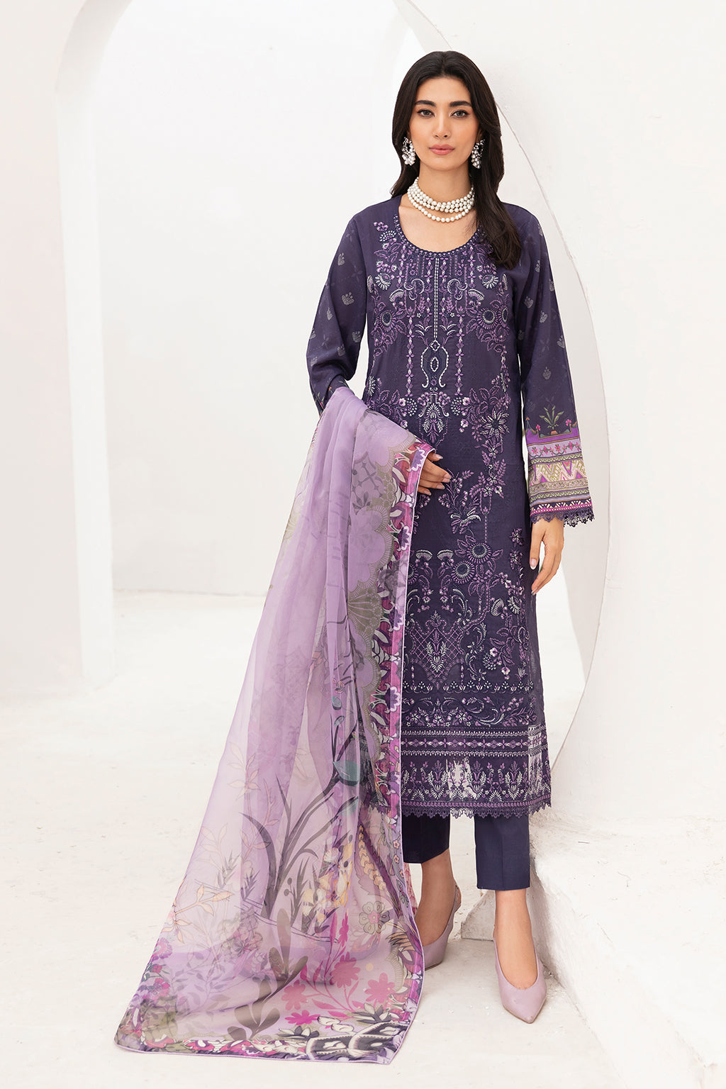 Ramsha | Mashaal Luxury Lawn | L-1105 - Designer Dress with Intricate embroidery and embellishments. Shop elegent wedding dress at Maria Faisal.