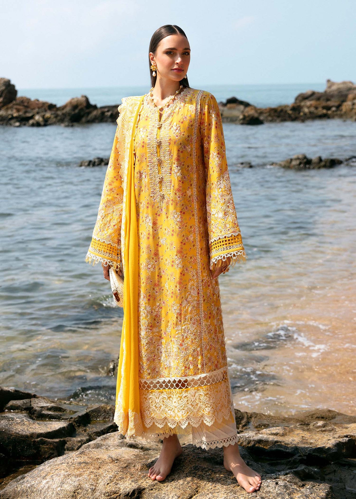 kanwal Malik | Mayal Luxury Lawn | Elara - Waniyas