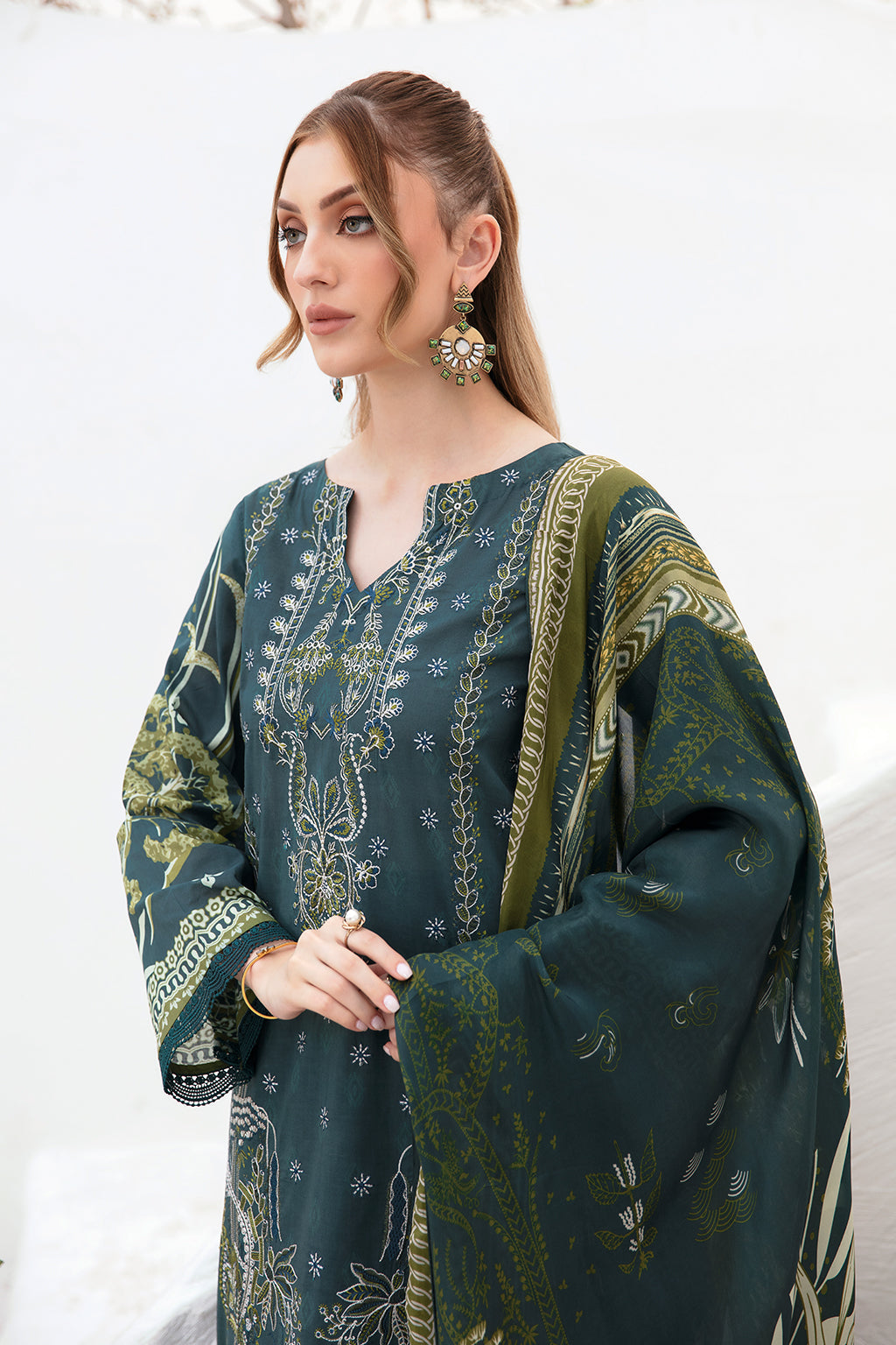 Ramsha | Ghazal Lawn 24 | G-203 - Waniyas