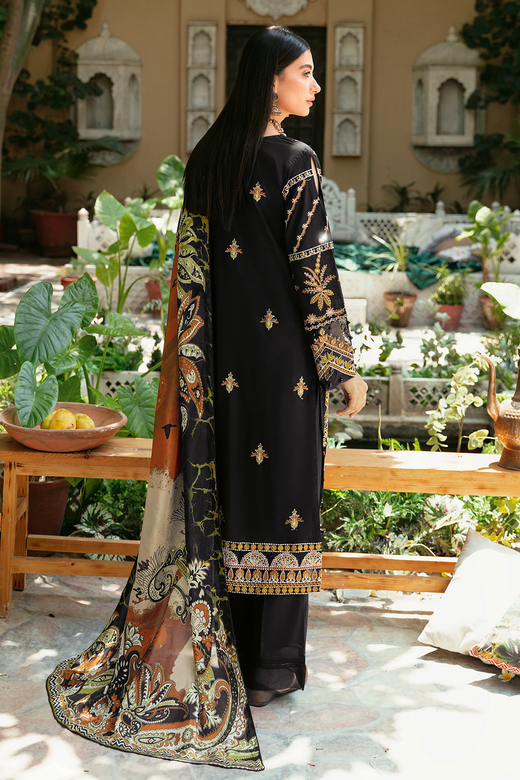 Ramsha | Mashaal Luxury Lawn | L-805 - Designer Dress with Intricate embroidery and embellishments. Shop elegent wedding dress at Maria Faisal.