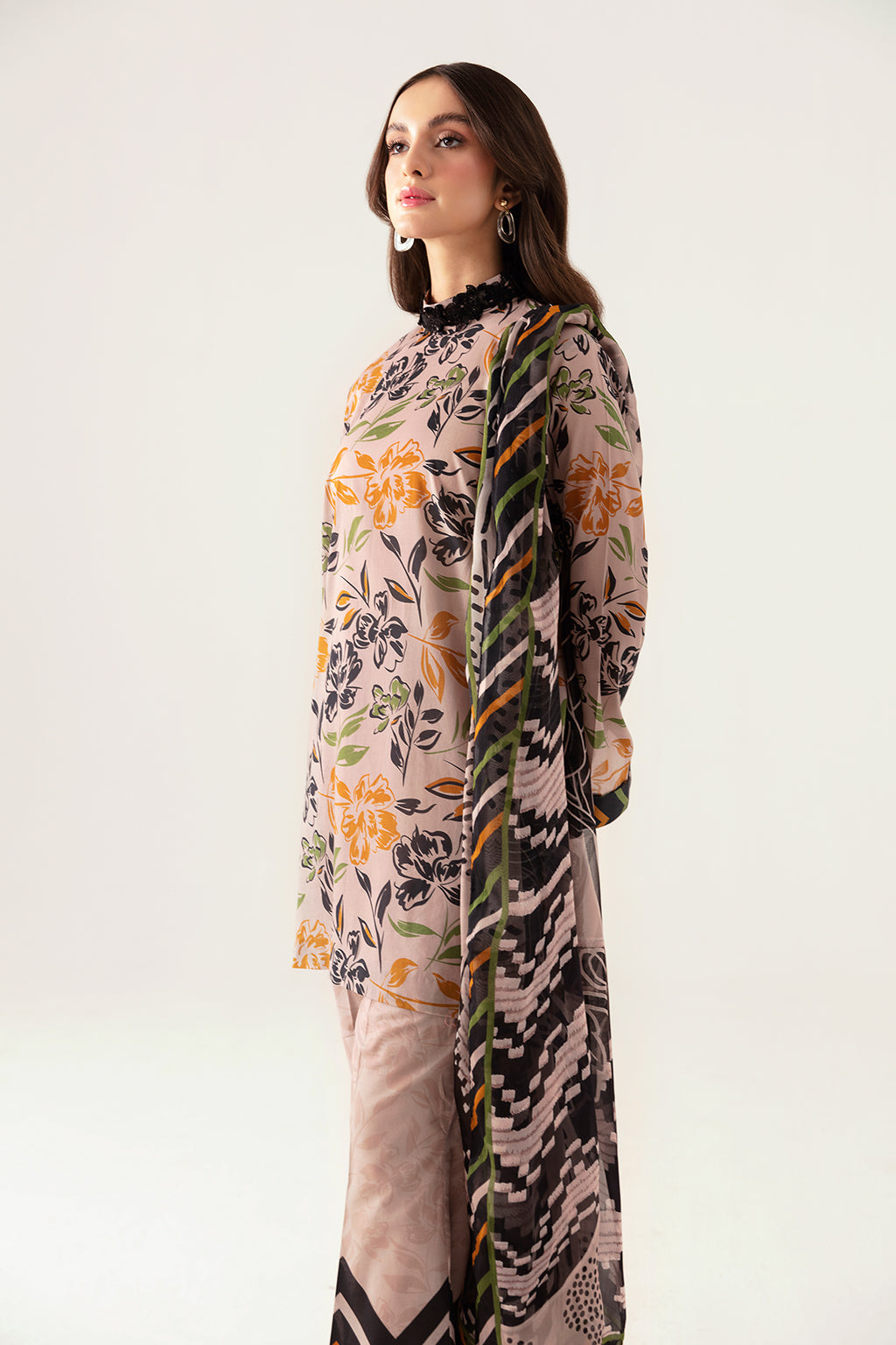 Ramsha | Pinted Lawn | RP-106 - Waniyas