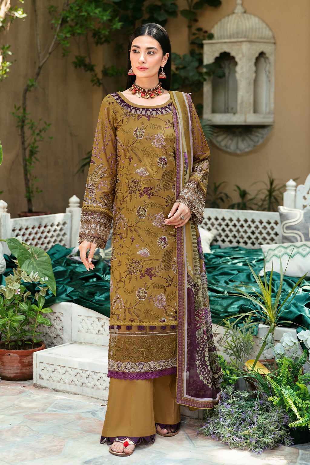 Ramsha | Mashaal Luxury Lawn | L-808 - Designer Dress with Intricate embroidery and embellishments. Shop elegent wedding dress at Maria Faisal.