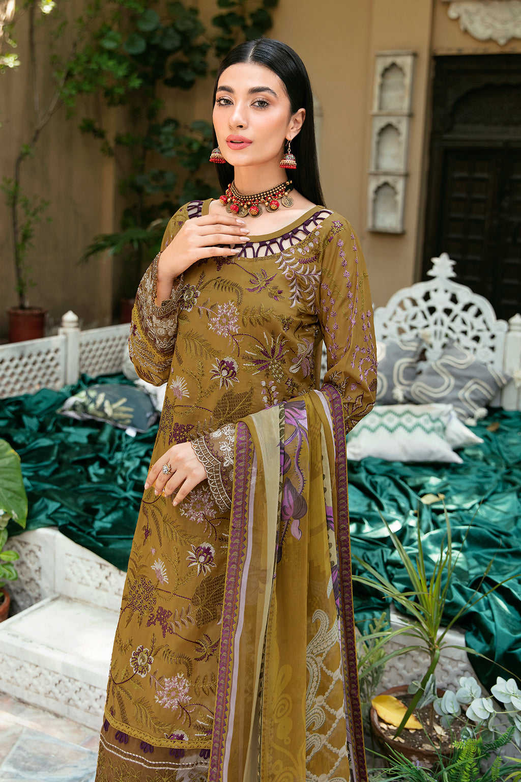 Ramsha | Mashaal Luxury Lawn | L-808 - Designer Dress with Intricate embroidery and embellishments. Shop elegent wedding dress at Maria Faisal.