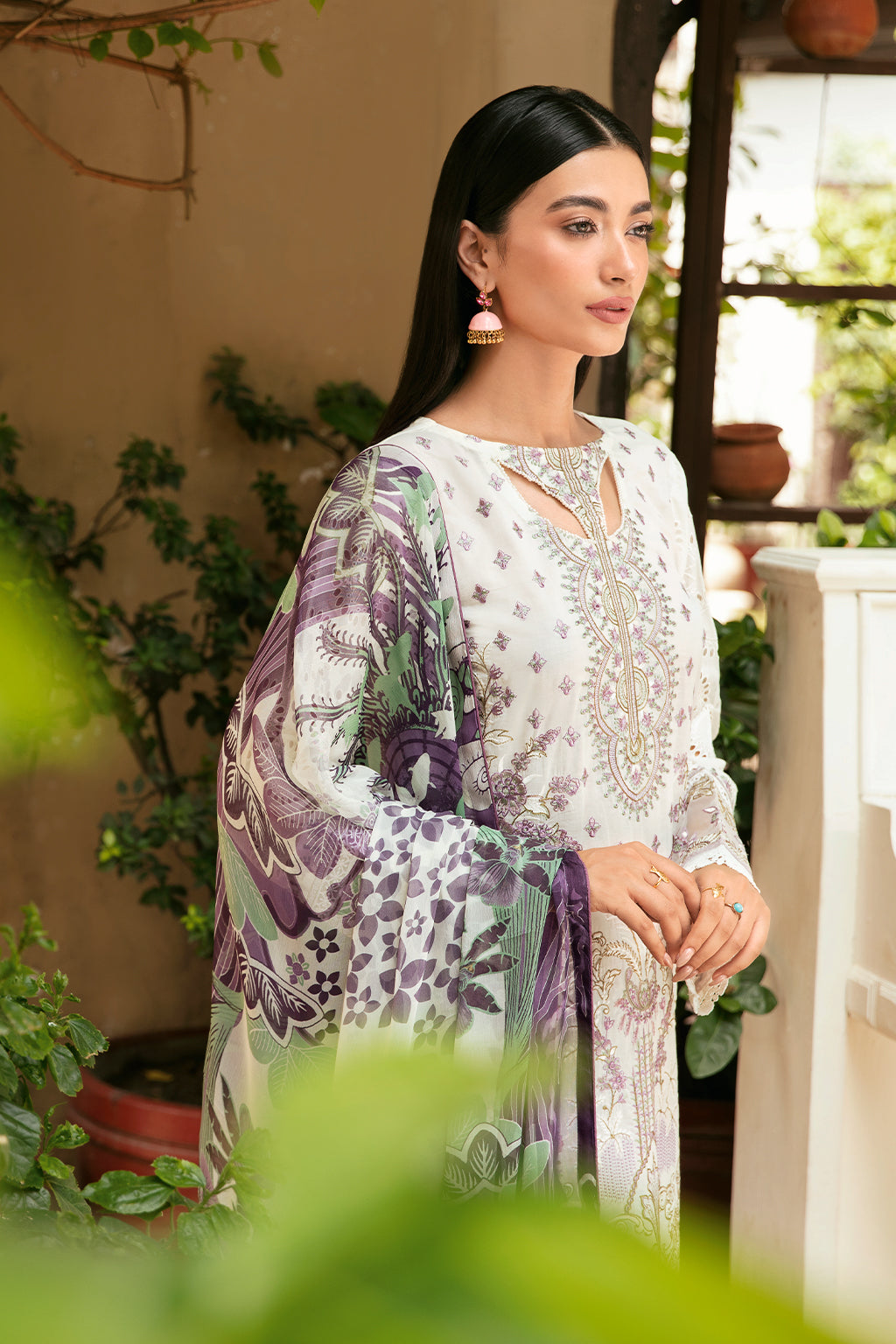 Ramsha | Mashaal Luxury Lawn | L-809 - Designer Dress with Intricate embroidery and embellishments. Shop elegent wedding dress at Maria Faisal.