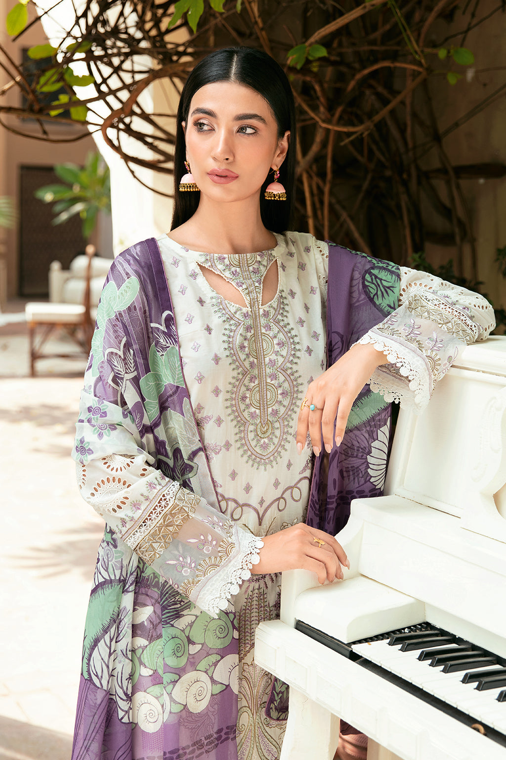 Ramsha | Mashaal Luxury Lawn | L-809 - Designer Dress with Intricate embroidery and embellishments. Shop elegent wedding dress at Maria Faisal.