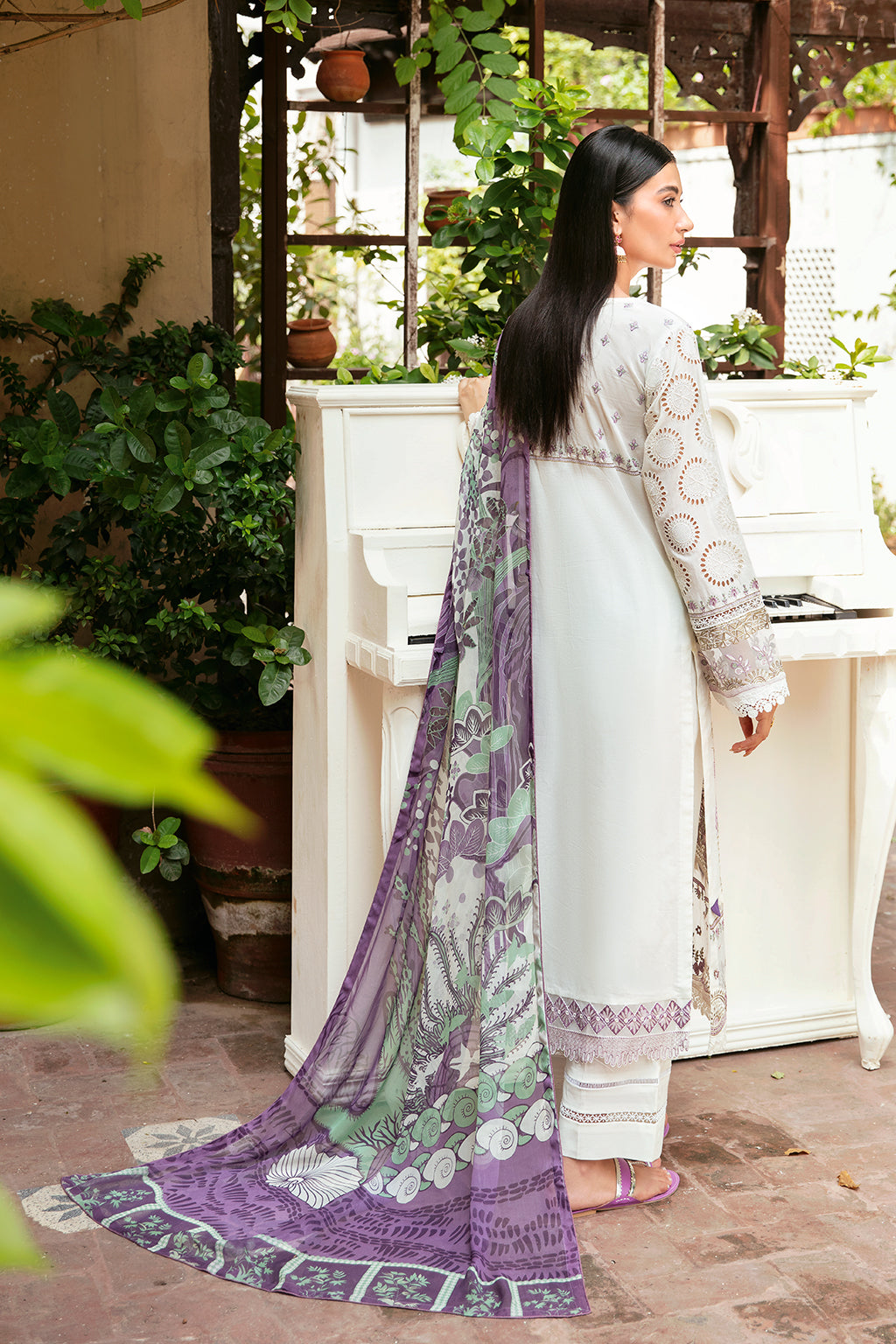 Ramsha | Mashaal Luxury Lawn | L-809 - Designer Dress with Intricate embroidery and embellishments. Shop elegent wedding dress at Maria Faisal.