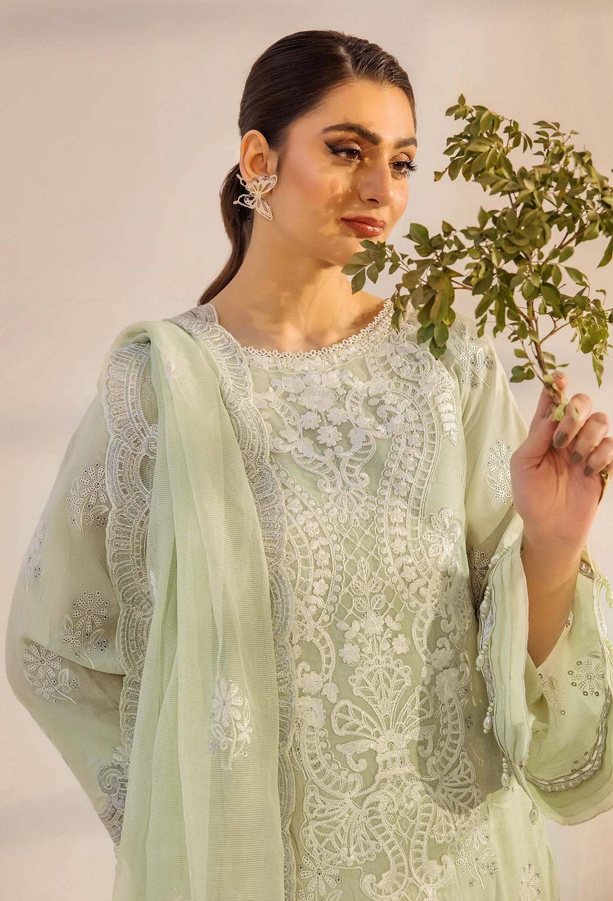Adans Libas | Inara 25 | CHIKANKARI 4775 by Maria Faisal - Registered Vendor of : Adans Libas - type : Ladies Clothes - 100% original wedding dresses