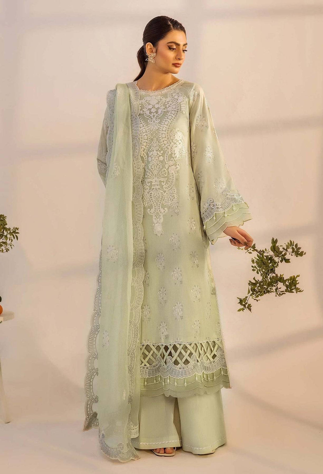 Adans Libas | Inara 25 | CHIKANKARI 4775 by Maria Faisal - Registered Vendor of : Adans Libas - type : Ladies Clothes - 100% original wedding dresses