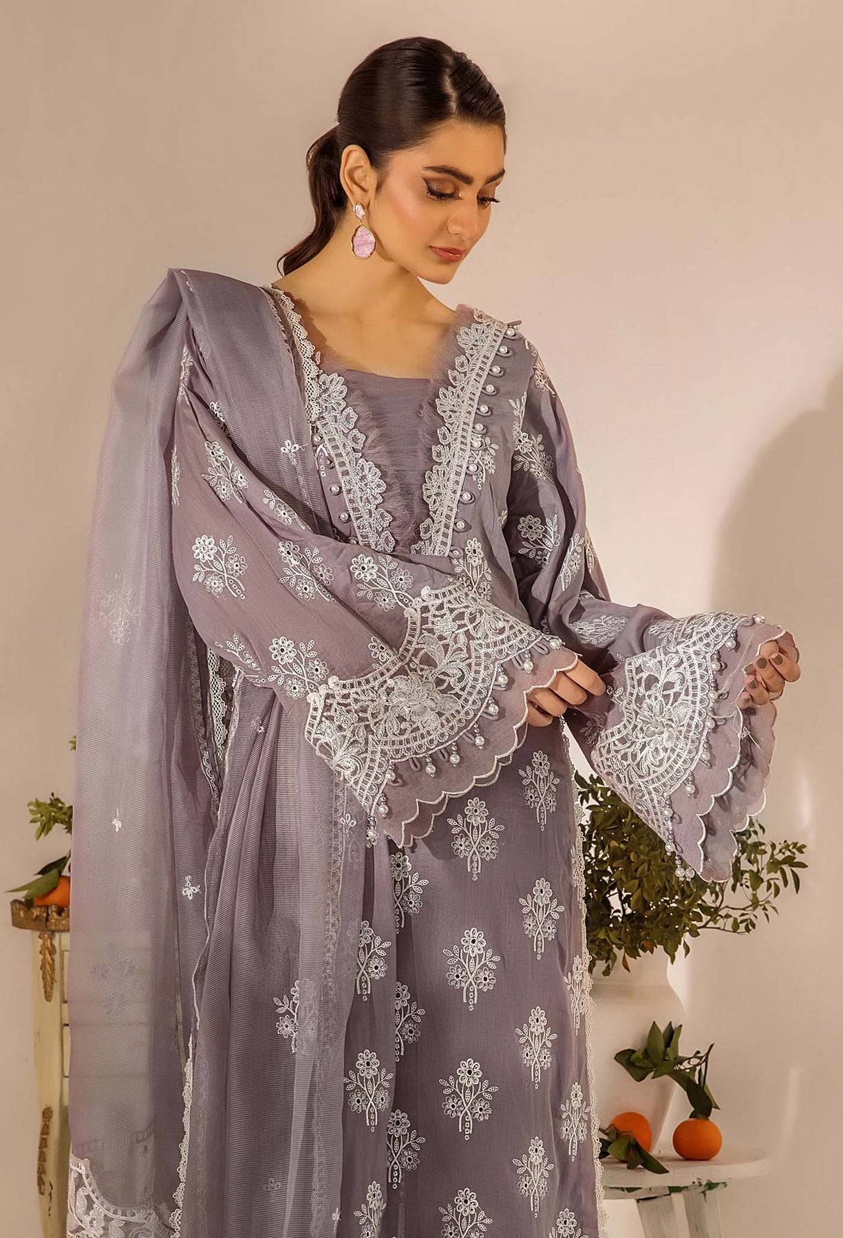 Adans Libas | Inara 25 | CHIKANKARI 4777 by Maria Faisal - Registered Vendor of : Adans Libas - type : Ladies Clothes - 100% original wedding dresses
