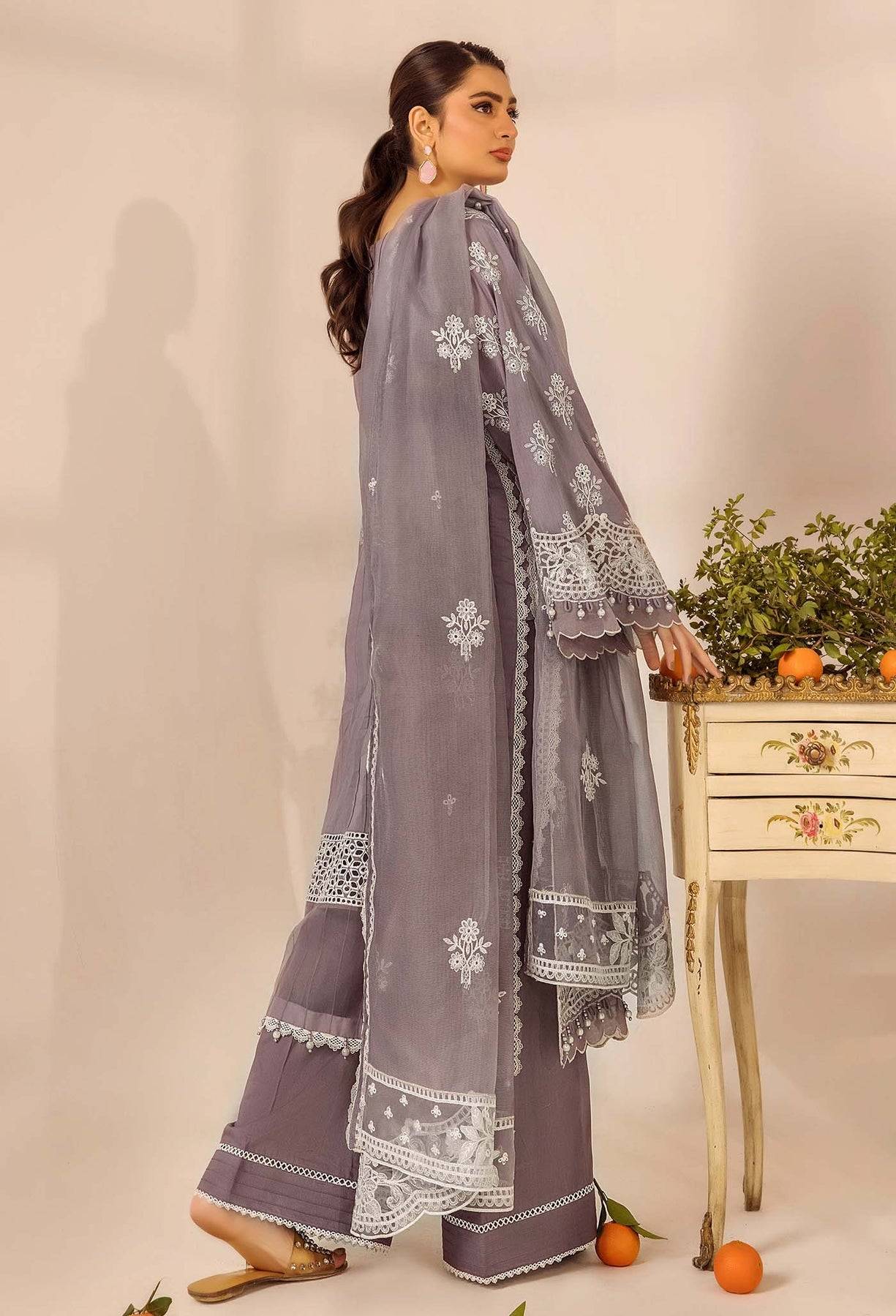 Adans Libas | Inara 25 | CHIKANKARI 4777 by Maria Faisal - Registered Vendor of : Adans Libas - type : Ladies Clothes - 100% original wedding dresses