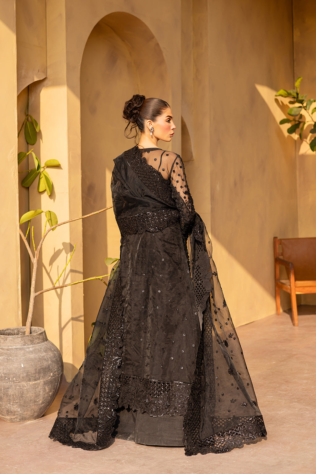 Emaan Adeel I Regalia Luxury Formals I VELVRA - Ladies Clothes - Maria Faisal