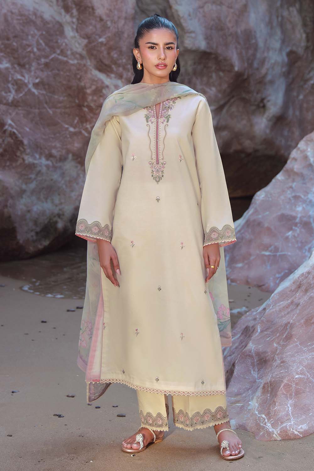 Seran | Afsanah Lawn 25 | AYLIN by Maria Faisal - Registered Vendor of : Seran - type : Ladies Clothes - 100% original wedding dresses