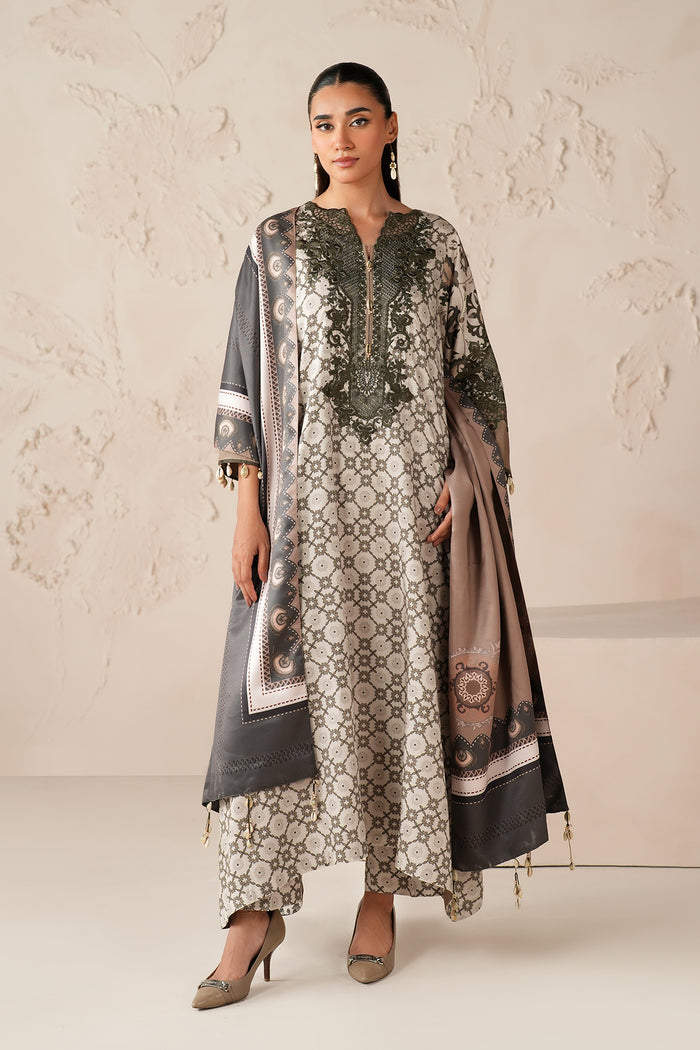 Baroque | Luxury Pret 25 | UF-4302 - Formal Dress - available at Maria Faisal in UK and USA.