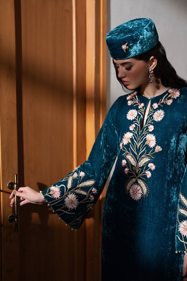 Caia | Luxury Velvet Edit 25 | Twilight custom by Maria Faisal - Registered Vendor of : Caia - type : Ladies Clothes - 100% original wedding dresses