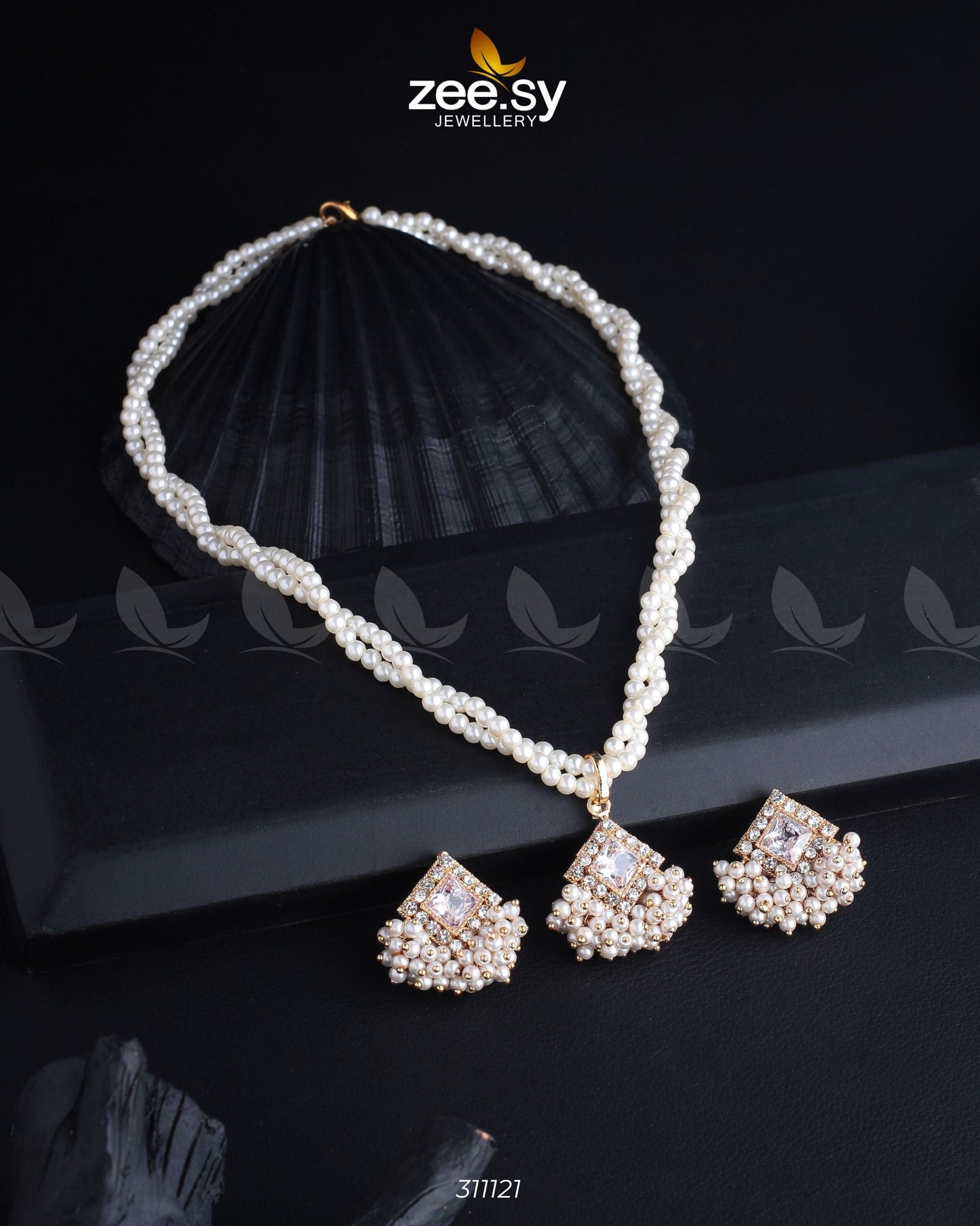 Pendant Necklace - Pendant 