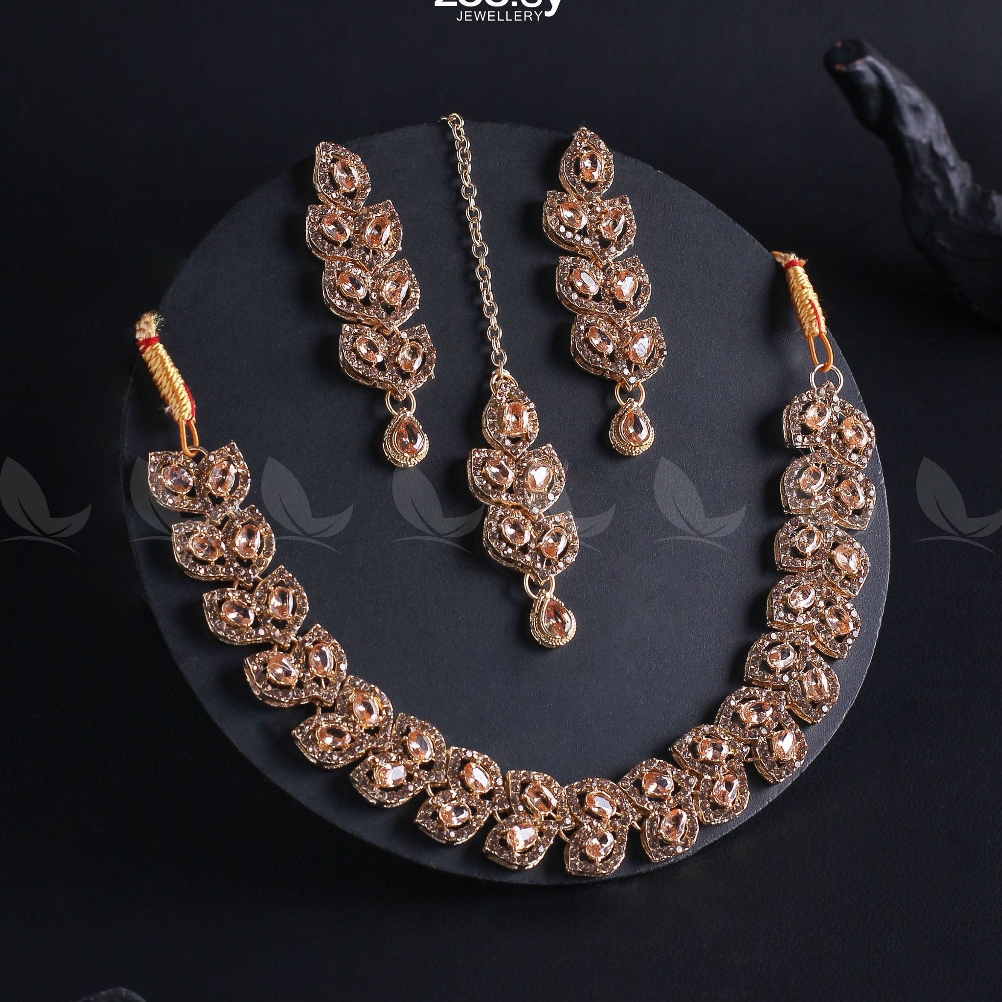 Elara Necklace