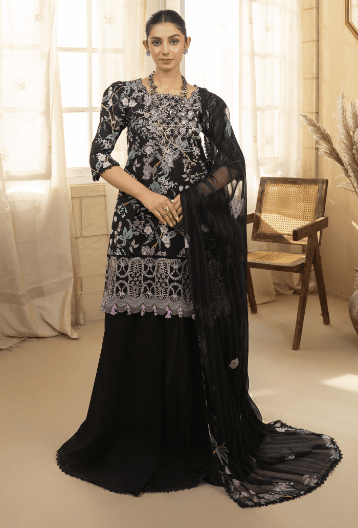 Humdum | Senora Lawn 25 | Senora - D02 by Maria Faisal - Registered Vendor of : Humdum - type : Ladies Clothes - 100% original wedding dresses