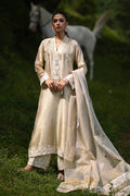Hue Pret | Farasha Luxury Winter | Esmeray - Ladies Clothes - Maria Faisal