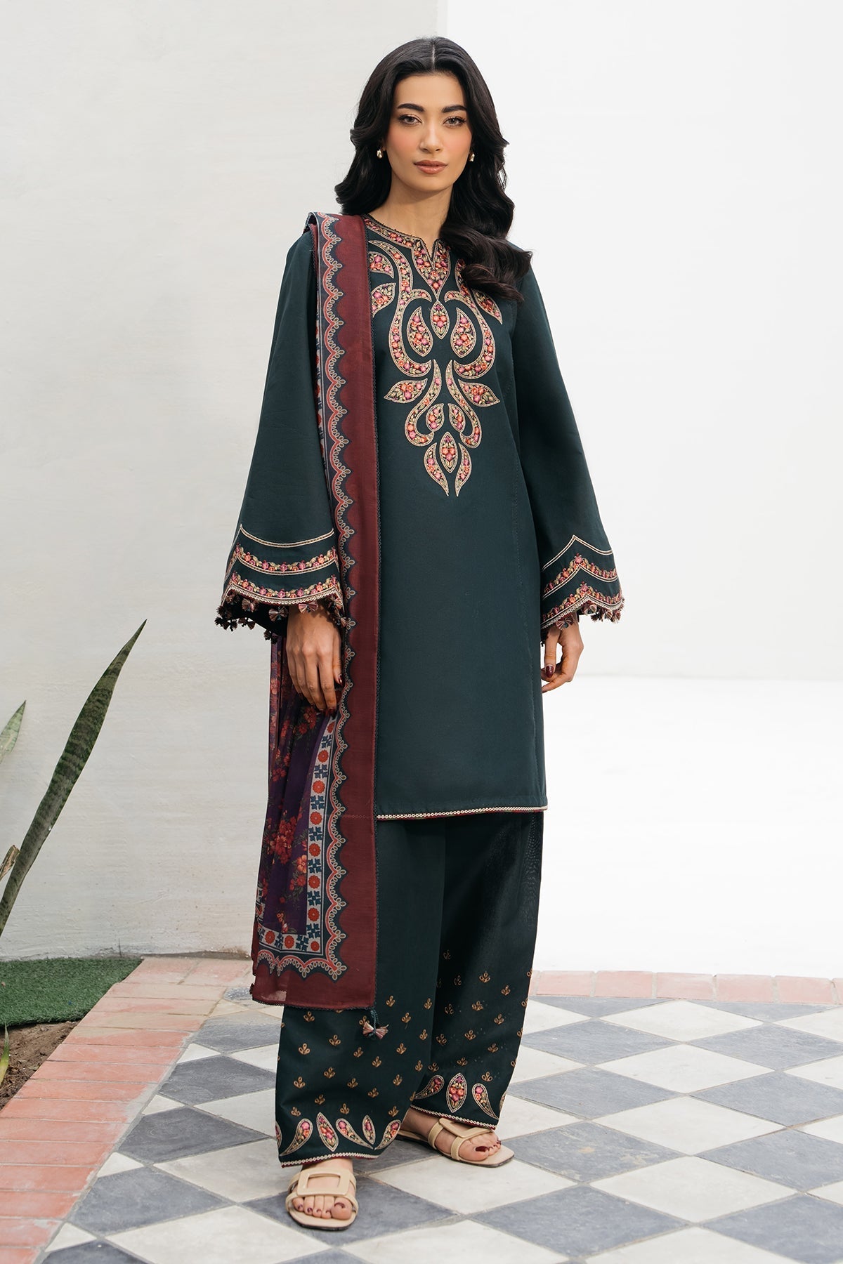 Jazmin | Summer Lawn 25 | USE-9181 - Ladies Clothes - Maria Faisal