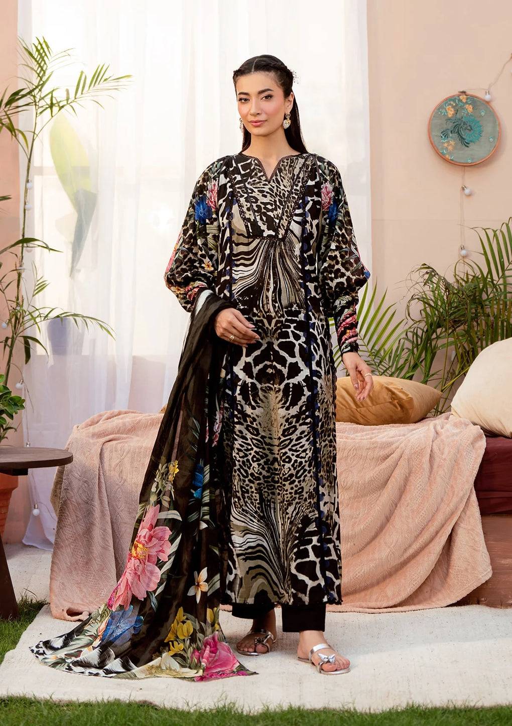 Elaf Premium | Prints 25 | EPS-4B NOIR ESSENCE by Maria Faisal - Registered Vendor of : Elaf Premium - type : Ladies Clothes - 100% original wedding dresses
