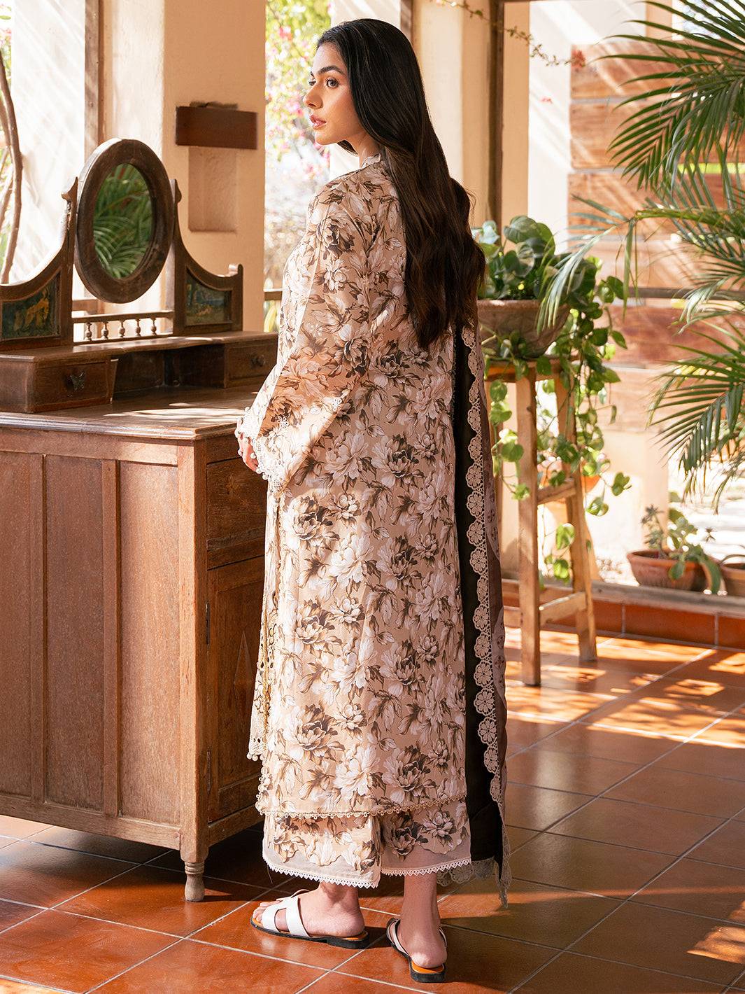 Bin Ilyas | Hazel Printed Lawn 25 | 2075 - B by Maria Faisal - Registered Vendor of : Bin Ilyas - type : Ladies Clothes - 100% original wedding dresses