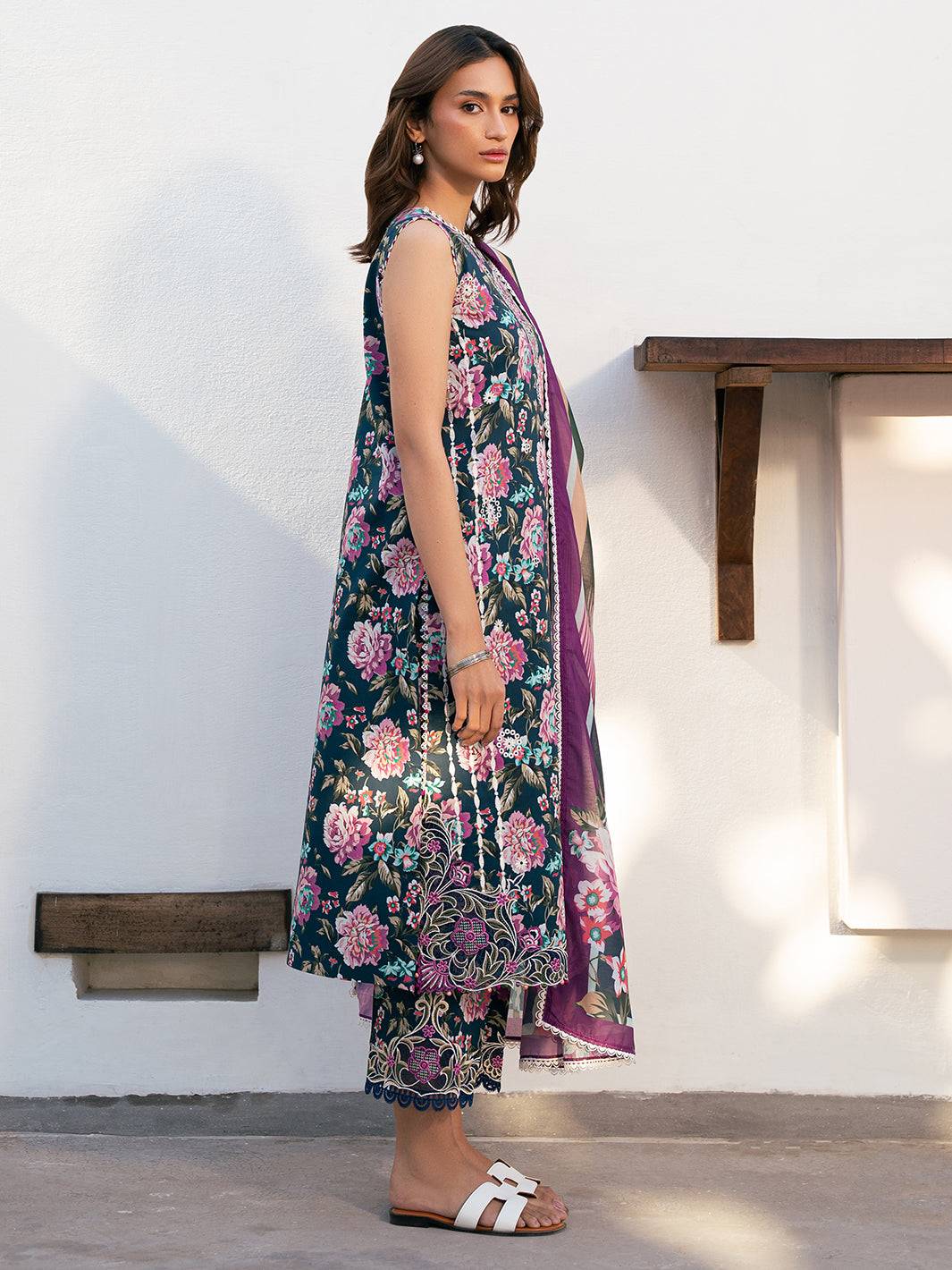 Bin Ilyas | Hazel Printed Lawn 25 | 2076 - A by Maria Faisal - Registered Vendor of : Bin Ilyas - type : Ladies Clothes - 100% original wedding dresses