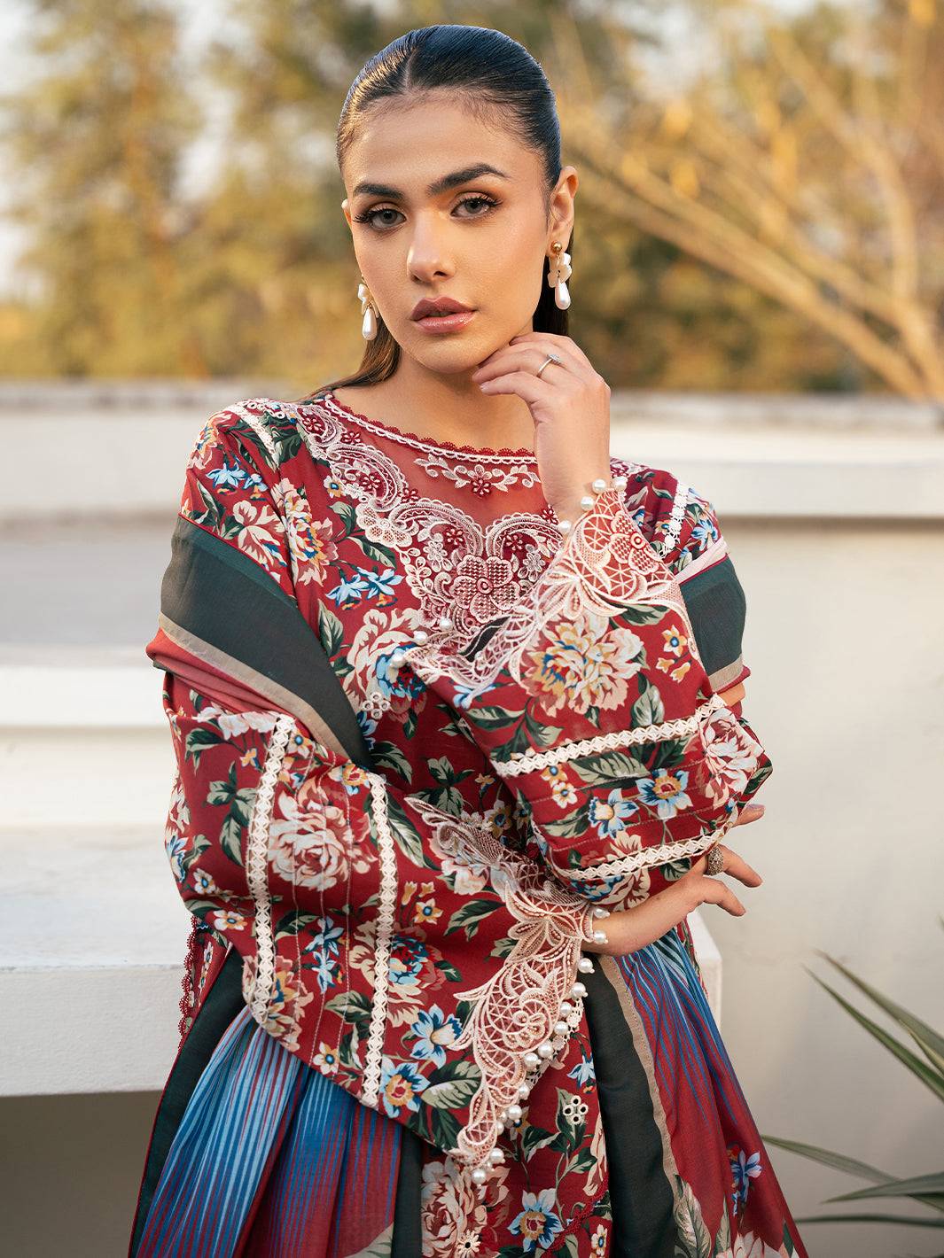 Bin Ilyas | Hazel Printed Lawn 25 | 2076 - B by Maria Faisal - Registered Vendor of : Bin Ilyas - type : Ladies Clothes - 100% original wedding dresses